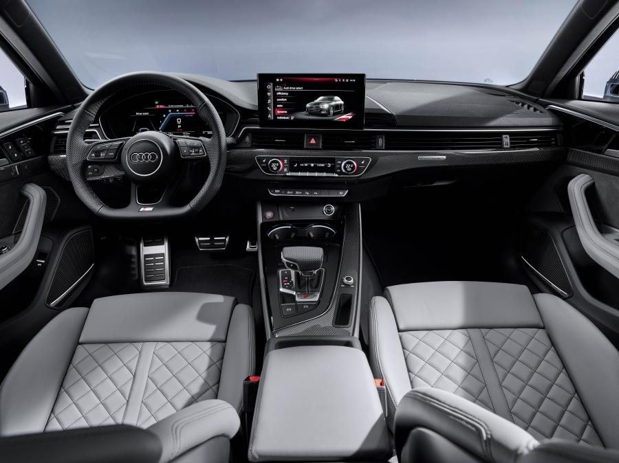 Торпедо Audi S4 Sedan TDI (B9) 2020 года  (WW) (фото 36 из 40)